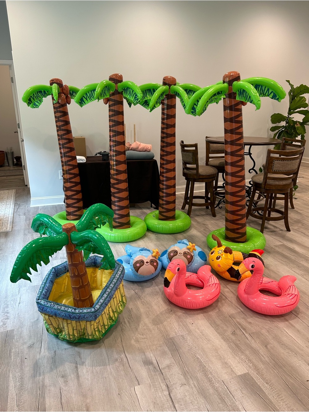 Inflatable Tropical Party Set - Palm Trees & Floaties in Green, Brown, Pink
